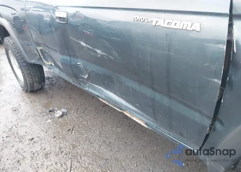 1998 Toyota Tacoma из США, поврежденный, VIN 4TAWM72N2WZ083396